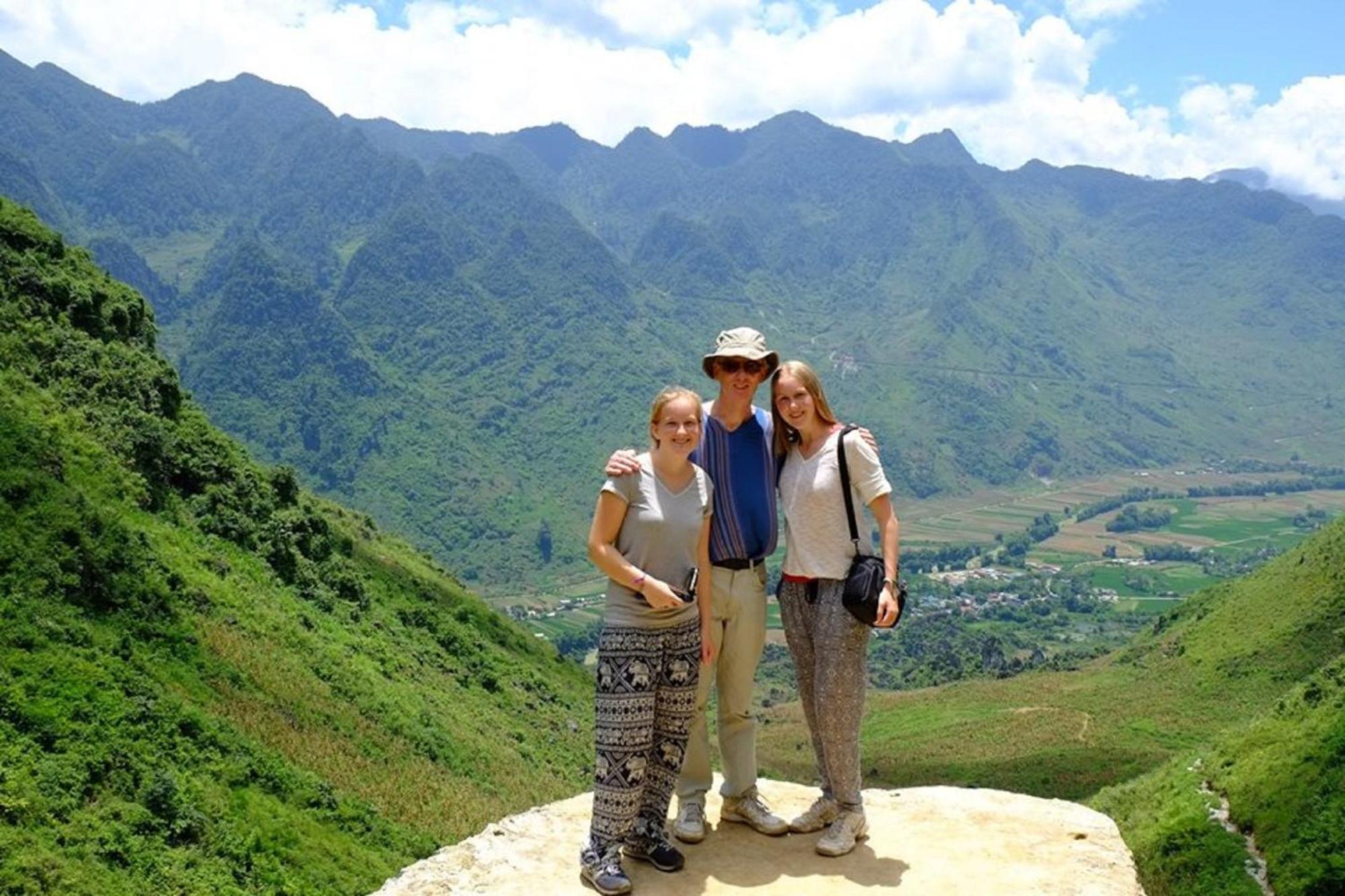 Hotel Golden Jungle House Ha Giang Exterior foto